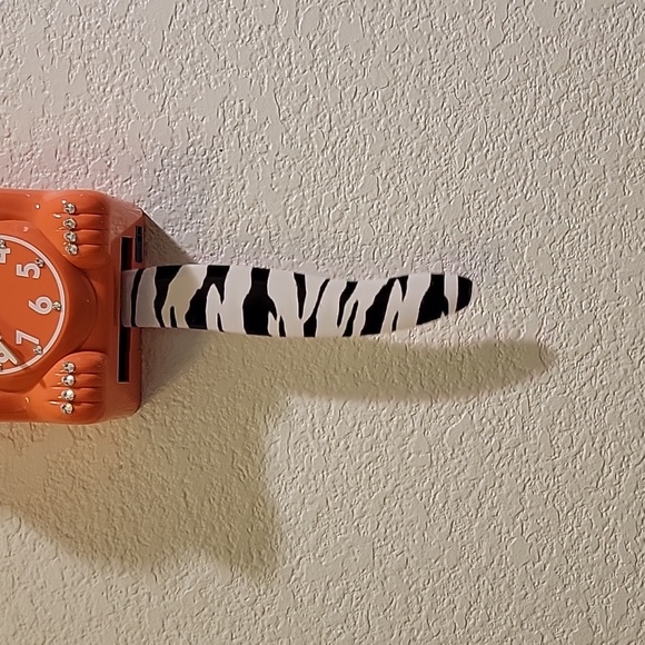 Jeweled Retired Living Coral with Zebra Tail and bowtie RARE - Picture 5 of 5